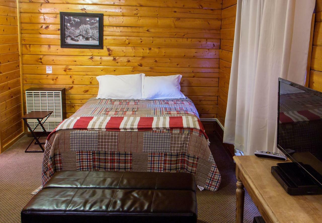 High Country Motel And Cabins 쿠크시티 외부 사진