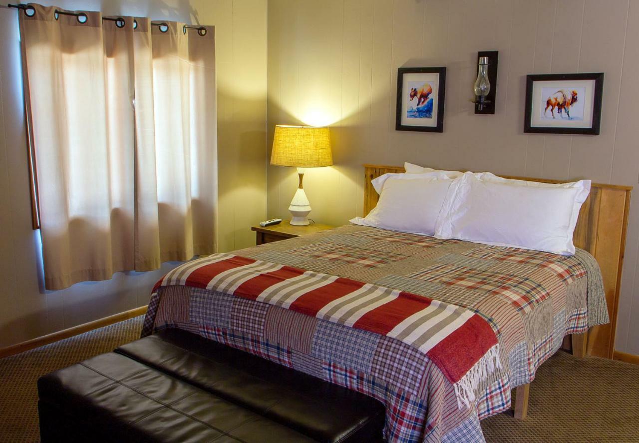 High Country Motel And Cabins 쿠크시티 외부 사진
